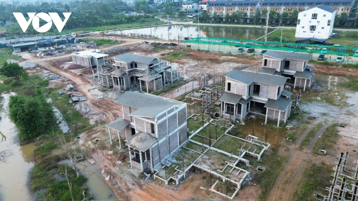 Cận cảnh hơn 30 biệt thự ngang nhiên xây dựng không phép ở Phú Thọ- Ảnh 11. Cận cảnh hơn 30 biệt thự ngang nhiên xây dựng không phép ở Phú Thọ- Ảnh 11.