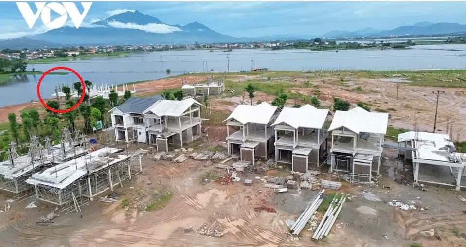 Cận cảnh hơn 30 biệt thự ngang nhiên xây dựng không phép ở Phú Thọ- Ảnh 13. Cận cảnh hơn 30 biệt thự ngang nhiên xây dựng không phép ở Phú Thọ- Ảnh 13.