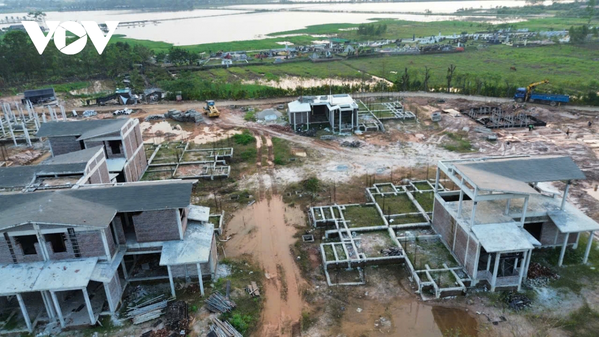 Cận cảnh hơn 30 biệt thự ngang nhiên xây dựng không phép ở Phú Thọ- Ảnh 16. Cận cảnh hơn 30 biệt thự ngang nhiên xây dựng không phép ở Phú Thọ- Ảnh 16.