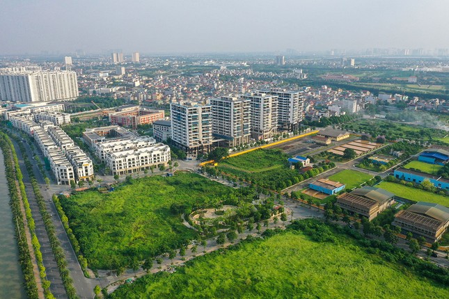 Xem xét cấp sổ đỏ cho doanh nghiệp trúng đấu giá 2 khu 'đất vàng' xây chung cư- Ảnh 1. Xem xét cấp sổ đỏ cho doanh nghiệp trúng đấu giá 2 khu 'đất vàng' xây chung cư- Ảnh 1.