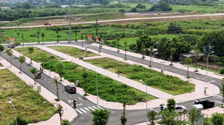 Nóng đất đấu giá: Có chăng hợp thức hóa mức giá trúng nhằm Nóng đất đấu giá: Có chăng hợp thức hóa mức giá trúng nhằm