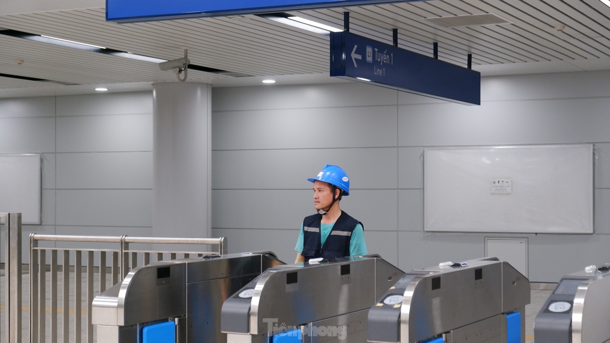 Cận cảnh ga ngầm lớn nhất tuyến metro số 1 cùng giếng trời hình hoa sen cao 6m- Ảnh 6.