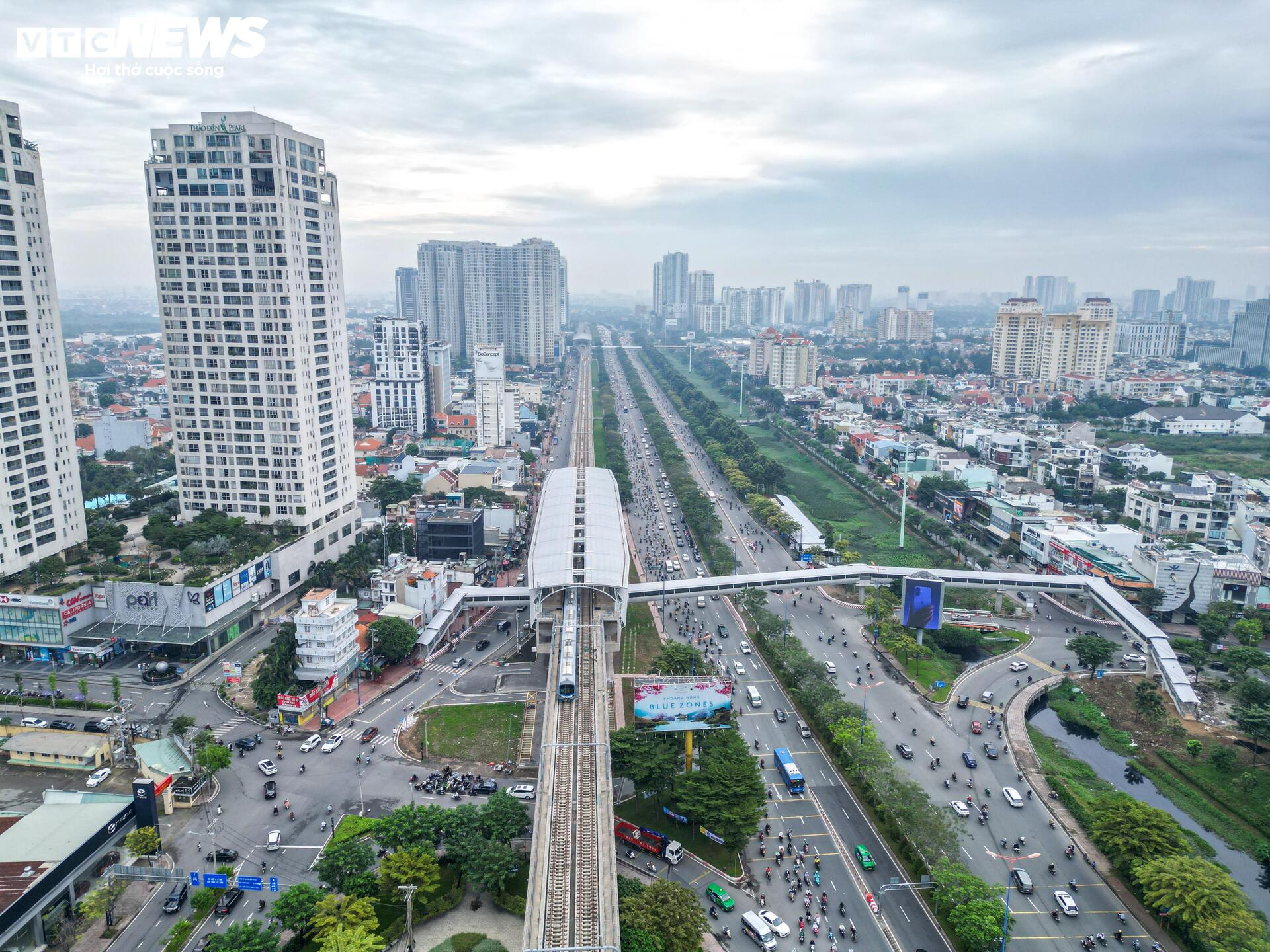 Cận cảnh loạt cầu bộ hành nối Metro Bến Thành-Suối Tiên- Ảnh 11.