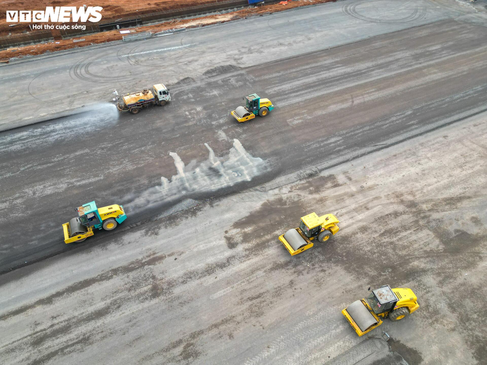 Tăng tốc trên đại công trường sân bay Long Thành những ngày đầu năm 2025- Ảnh 7. Tăng tốc trên đại công trường sân bay Long Thành những ngày đầu năm 2025- Ảnh 7.
