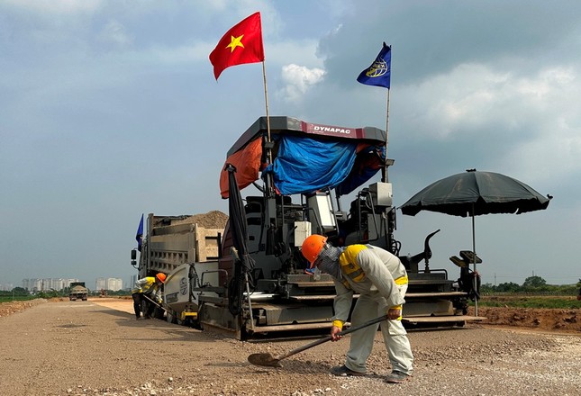 Chậm một năm, mặt bằng dự án vành đai 4 vẫn ‘xôi đỗ’- Ảnh 2.