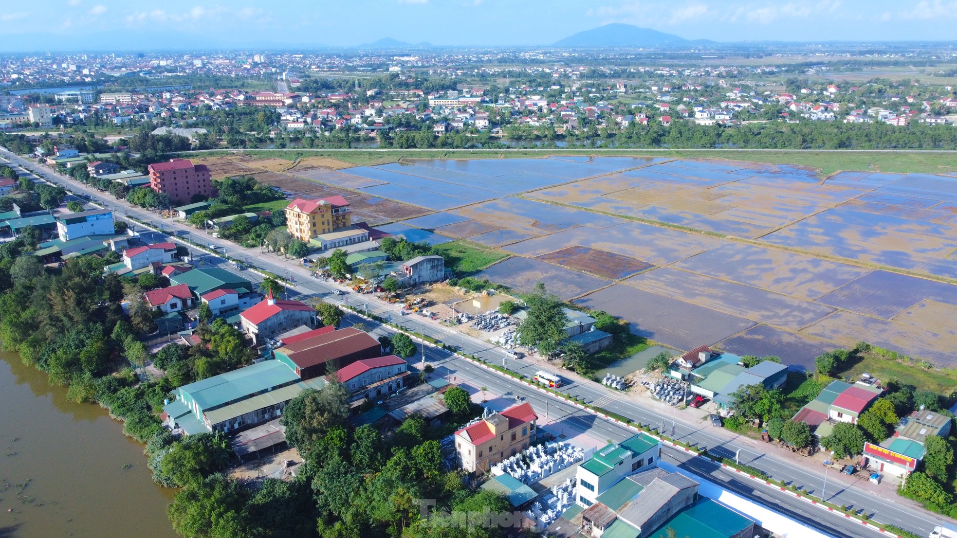 Hình hài thành phố Hà Tĩnh khi vươn mình ra phía biển- Ảnh 9.