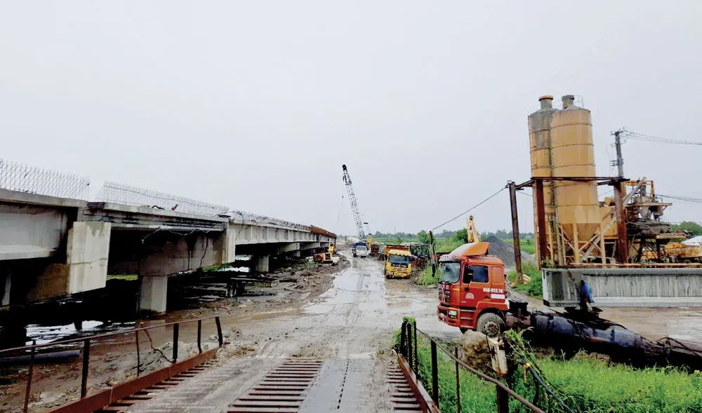 Cơ hội để doanh nghiệp trong nước tham gia triển khai các dự án trọng điểm- Ảnh 2. Cơ hội để doanh nghiệp trong nước tham gia triển khai các dự án trọng điểm- Ảnh 2.