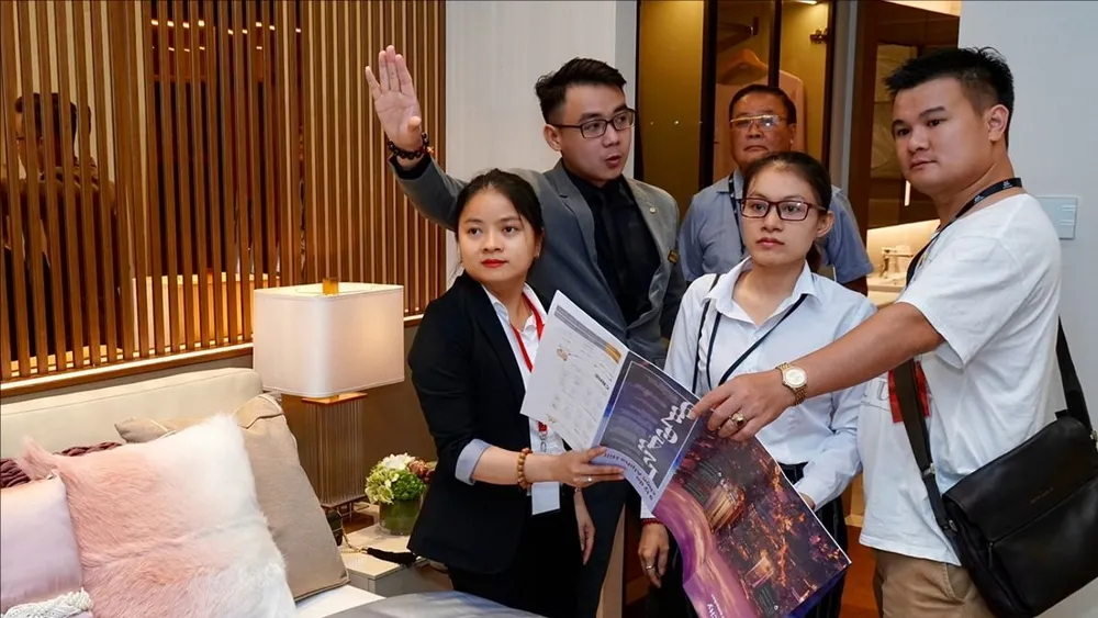 Đuối sức vì vay mua nhà trả góp- Ảnh 1. Đuối sức vì vay mua nhà trả góp- Ảnh 1.