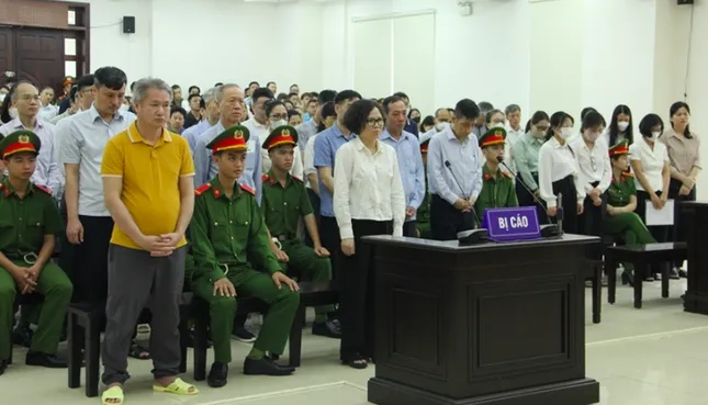Vụ ông Trịnh Văn Quyết: Viện kiểm sát nói mức đề nghị giảm án cho các bị cáo đã đủ khoan hồng, nhân văn- Ảnh 1. Vụ ông Trịnh Văn Quyết: Viện kiểm sát nói mức đề nghị giảm án cho các bị cáo đã đủ khoan hồng, nhân văn- Ảnh 1.