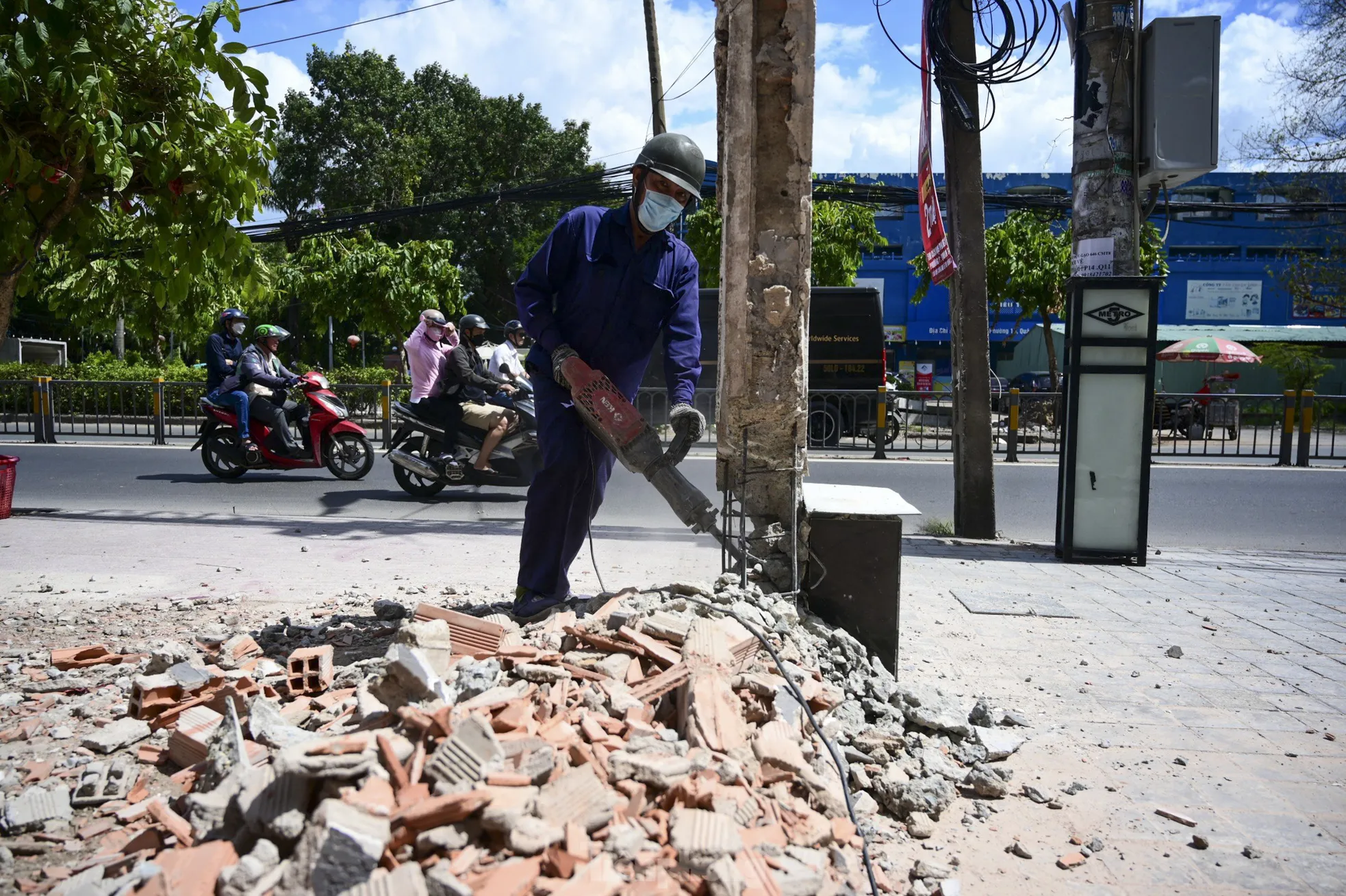 Cơ hội lớn để doanh nghiệp đầu tư metro ở TPHCM, 355km sắp không còn là 'giấc mơ'- Ảnh 1. Cơ hội lớn để doanh nghiệp đầu tư metro ở TPHCM, 355km sắp không còn là 'giấc mơ'- Ảnh 1.
