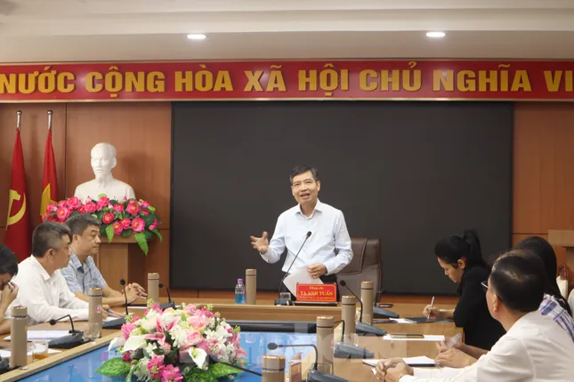 Tân Chủ tịch tỉnh Đắk Lắk: Mọi việc phải giải quyết từ cơ sở, tránh để ‘đốm lửa nhỏ tạo ra đám cháy lớn’- Ảnh 1. Tân Chủ tịch tỉnh Đắk Lắk: Mọi việc phải giải quyết từ cơ sở, tránh để ‘đốm lửa nhỏ tạo ra đám cháy lớn’- Ảnh 1.