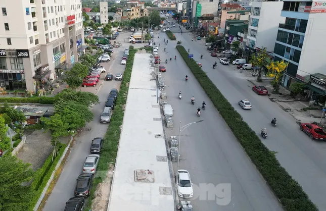 Hàng loạt dự án giao thông Hà Nội sẽ ra sao khi quận, huyện dừng hoạt động?- Ảnh 1. Hàng loạt dự án giao thông Hà Nội sẽ ra sao khi quận, huyện dừng hoạt động?- Ảnh 1.