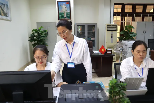 Tân Chủ tịch tỉnh Đắk Lắk: Mọi việc phải giải quyết từ cơ sở, tránh để ‘đốm lửa nhỏ tạo ra đám cháy lớn’- Ảnh 3. Tân Chủ tịch tỉnh Đắk Lắk: Mọi việc phải giải quyết từ cơ sở, tránh để ‘đốm lửa nhỏ tạo ra đám cháy lớn’- Ảnh 3.