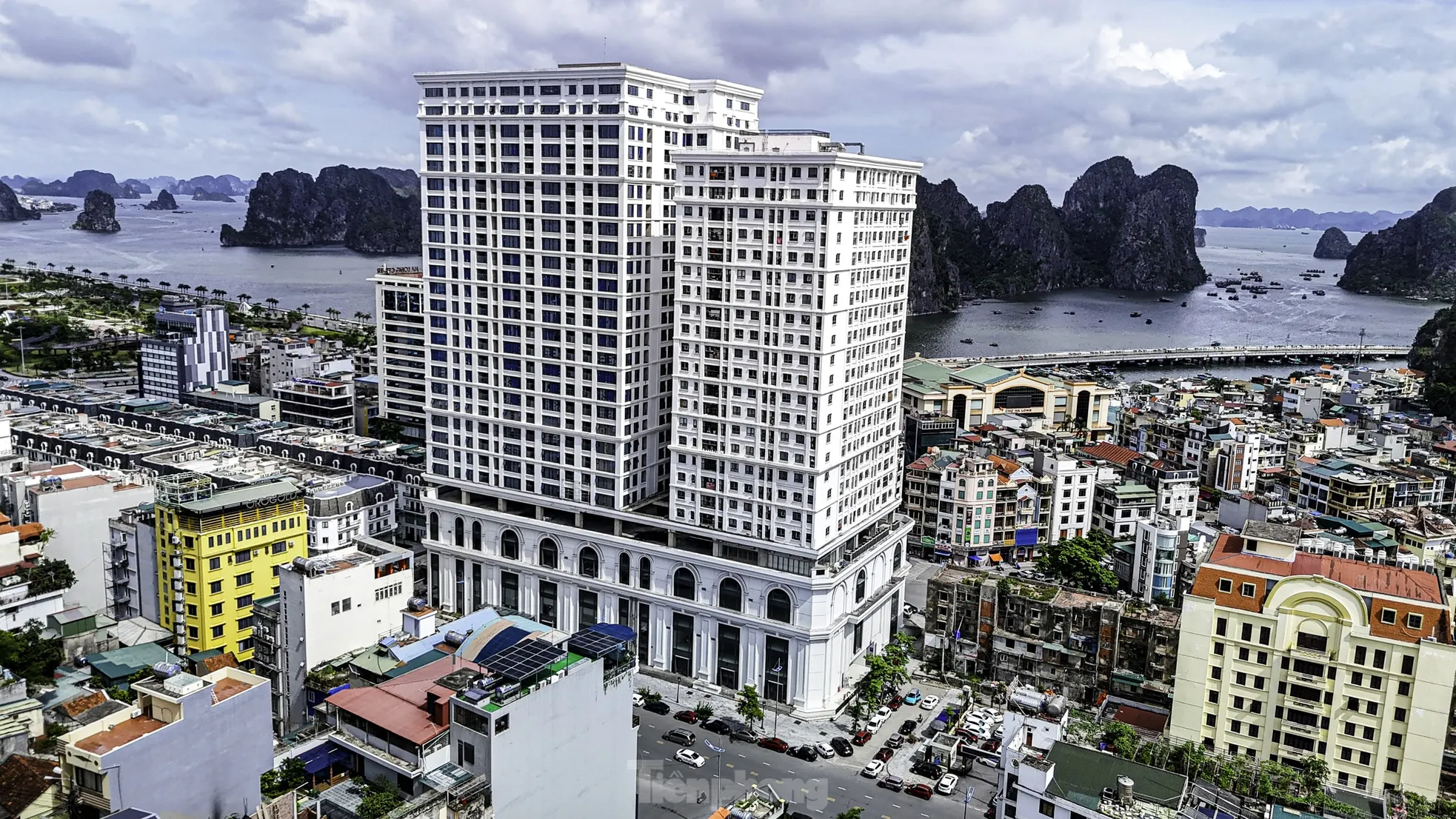 Hàng trăm hộ dân ‘mắc kẹt’ ở chung cư Times Garden Hạ Long- Ảnh 2. Hàng trăm hộ dân ‘mắc kẹt’ ở chung cư Times Garden Hạ Long- Ảnh 2.