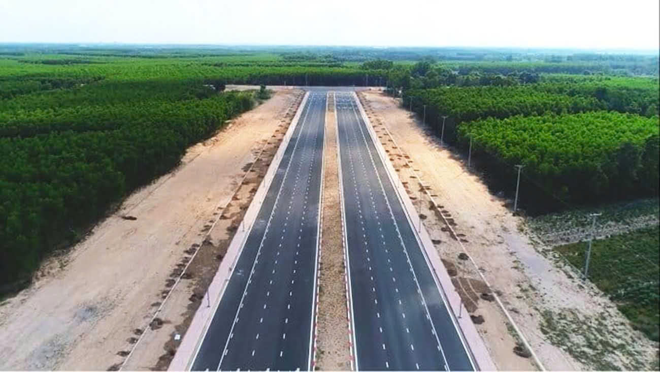 Đồng Nai triển khai loạt dự án hạ tầng giao thông và bất động sản trọng điểm vào dịp đặc biệt- Ảnh 1. Đồng Nai triển khai loạt dự án hạ tầng giao thông và bất động sản trọng điểm vào dịp đặc biệt- Ảnh 1.