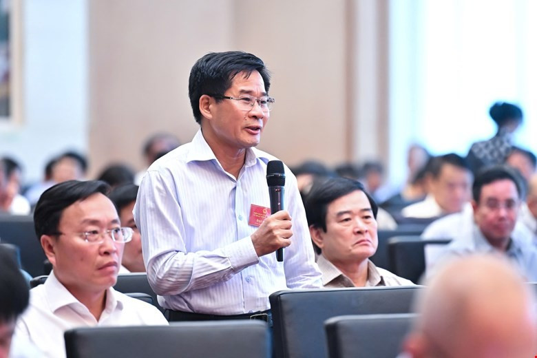 Nghịch lý nộp thuế: Nhà ở 30m2 không lối thoát, dự án nghìn ha 'ngoài cuộc chơi'- Ảnh 1. Nghịch lý nộp thuế: Nhà ở 30m2 không lối thoát, dự án nghìn ha 'ngoài cuộc chơi'- Ảnh 1.
