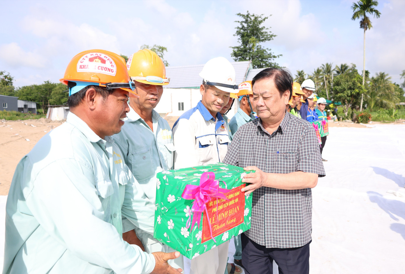 Lý do đường Hồ Chí Minh đoạn An Giang - Cà Mau chậm tiến độ- Ảnh 2. Lý do đường Hồ Chí Minh đoạn An Giang - Cà Mau chậm tiến độ- Ảnh 2.