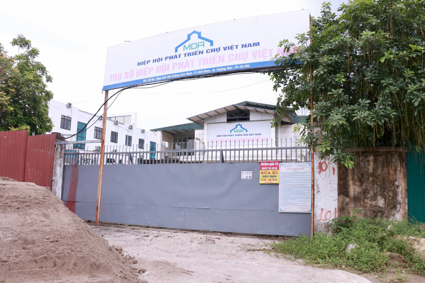 Hoang phí loạt chợ được đầu tư lớn trên đất vàng Hà Nội- Ảnh 14. Hoang phí loạt chợ được đầu tư lớn trên đất vàng Hà Nội- Ảnh 14.
