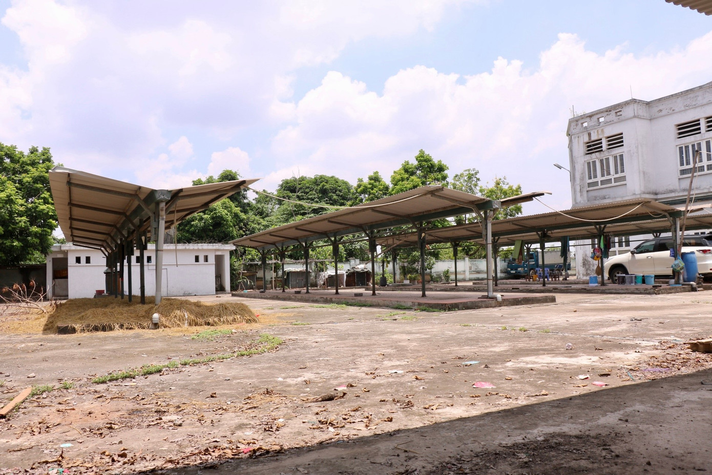 Hoang phí loạt chợ được đầu tư lớn trên đất vàng Hà Nội- Ảnh 6. Hoang phí loạt chợ được đầu tư lớn trên đất vàng Hà Nội- Ảnh 6.