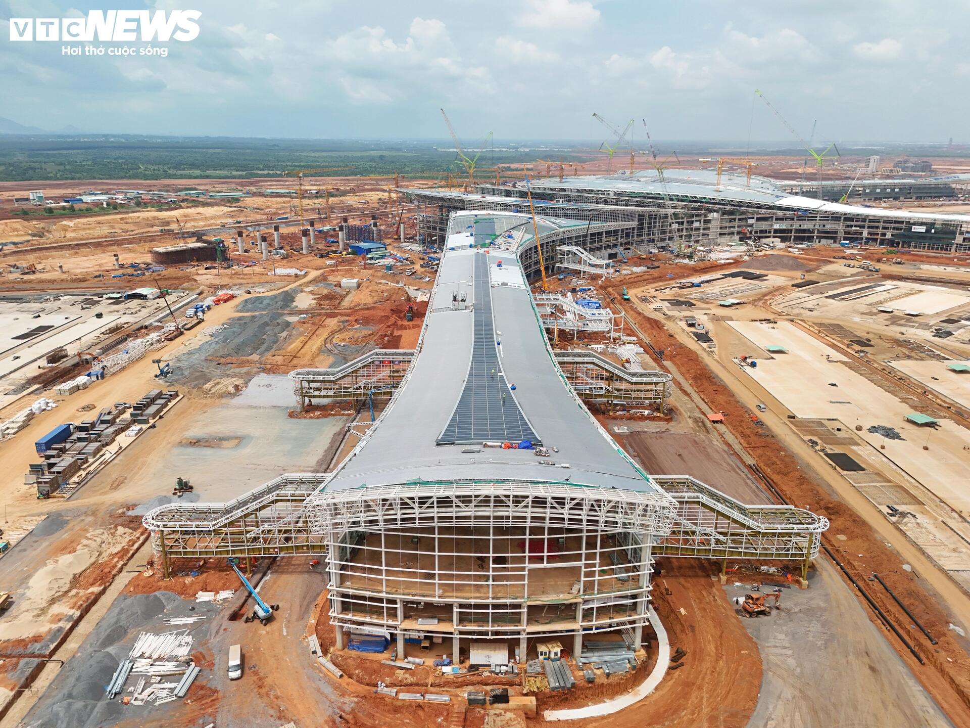Thủ tướng kiểm tra loạt dự án trọng điểm quốc gia tại phía Nam- Ảnh 3. Thủ tướng kiểm tra loạt dự án trọng điểm quốc gia tại phía Nam- Ảnh 3.